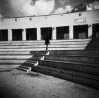 Sempre gradite critiche e commenti. :)

Scatto eseguito con Holga 120N su pellicola Kodak BW400CN