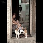 abuela, ni(g)no y perro