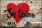 Nuovo amore sui vecchi muri Nuovo amore sui vecchi muri