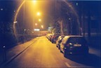 Yashica Electro 35 + Kodak Color Plus 200
scanner HP Scanjet 3800

ok, ci voleva un paraluce... ma l'effetto non voluto, a mio avviso, d� un qualcosa in pi� alla semplice foto di una strada deserta di notte.
Consigli sempre graditi!