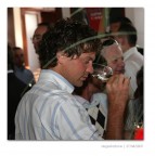 ho provato un primo piano in una manifestazione del vino,
purtroppo c'era tanta gente, ed il mio obiettivo era un 18-50,
non riuscivo a sfocare abbastanza lo sfondo.

critiche e consigli sono ben accetti!