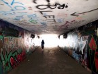Pensavo che il tunnel che porta verso la luce fosse diverso. Pensavo che il tunnel che porta verso la luce fosse diverso.