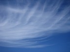 Quando non puoi fuggire dagli orrori, guarda il cielo. Quando non puoi fuggire dagli orrori, guarda il cielo.