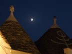 Luna tra trulli - Alberobello (BA)