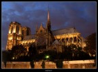 Notre dame al tramonto