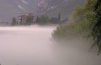 Castel Toblino nella nebbia
