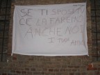 A fronte di un palazzo A fronte di un palazzo