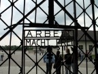 IL LAVORO RENDE LIBERI IL LAVORO RENDE LIBERI