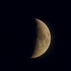Una foto della luna, niente di ch�...
Panasonic Lumix DMC FZ-50 (ho usato lo zoom digitale)
Sistemata luce e contrasto con photoshop