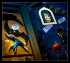 purtroppo la vetrinetta era minuscola e la luce schifosissima..

questo e` quanto di meglio sono riuscito a fare... spero che il messaggio trapeli cmq.

commenti e critiche benvenute come al solito.

Iacopo