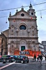 Tra antico e presente Tra antico e presente