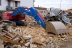 A mezzanotte si getta la roba vecchia - I miei vicini avevan A mezzanotte si getta la roba vecchia - I miei vicini avevan