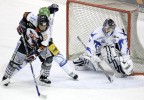 Fuoco sul portiere Renč Baur Vipiteno Fuoco sul portiere Renč Baur Vipiteno