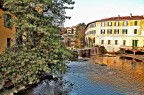 Il Lambro nel centro di Monza Il Lambro nel centro di Monza
