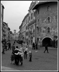 Famiglia in posa in città Famiglia in posa in cittÃ
