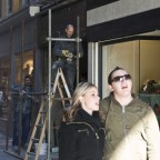 Chi si diverte, chi lavora