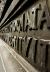 Sulla porta di una chiesa Sulla porta di una chiesa