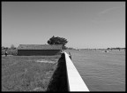 Una linea che divide Una linea che divide