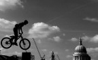 Jumping in Saint Paul (London) Jumping in Saint Paul (London)