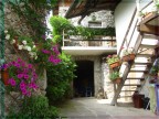 Uno scorcio di una incantevole cascina Uno scorcio di una incantevole cascina