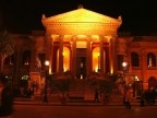 il teatro massimo in tutto il suo splendore
