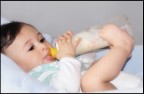 il cucciolo si autoalimenta!! il cucciolo si autoalimenta!!