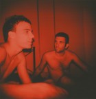 scattata con la mia Holga 120 cfn e svuluppata in x-process. � veuto fuori uno strano effetto ma a me non dispiace per niente conferisce alla foto un'atmosfera inusuale.