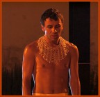 1/13 - f 3.1 - 200 iso - cavalletto
s5500
postwork: neat image - livelli in ps - maschera di contrasto - tonalit�/saturazione