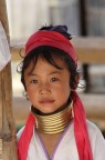 una bambina thailandese appartenente alla trib� delle cosiddette donne giraffa. La tradizione vuole che gli anelli al collo siano destinati alle sole bambine nate nei mercoled� (se ricordo bene) di luna piena, monili che venivano applicati anche a polsi e caviglie per difendersi da attacchi di animali predatori.

critiche e commenti ben accetti, soprattutto le critiche :-)