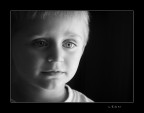 Leon Leon