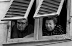 alla finestra alla finestra