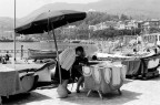 Merlettaie (pizzo al tombolo) a Santa Margherita Ligure
Foto fatta negli anni ottanta con Yashica FX-3 e 50mm