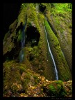 Cascata dentro il verde.... Cascata dentro il verde....