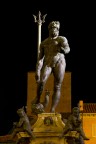 Nettuno sorge dal....piedistallo Nettuno sorge dal....piedistallo