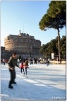 Pattinando sotto Castel S. Angelo Pattinando sotto Castel S. Angelo