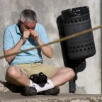 70-300 IS @300mm - f5,6 - 1/4000s
Nessuna polemica tra marche, � solo per sorridere :)