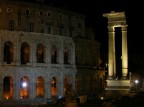 Il Teatro di Marcello e le tre colonne del tempio di Apollo Il Teatro di Marcello e le tre colonne del tempio di Apollo