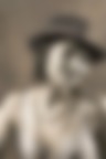 900
