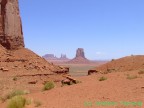 Perso nella Monument Valley