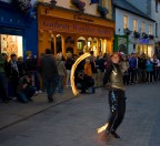 Mentre mettevo un p� d'ordine tra le foto mi � uscita questa:
Galway , festival degli artisti di strada 2008.
Suggerimenti e critiche sempre ben accetti.
Saluti Cristian