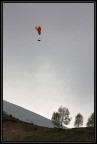 paesaggio con parapendio paesaggio con parapendio