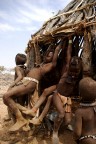 Bambini Himba estate '09 - Namibia.

Tanta Roba.