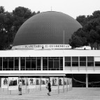 Il Planetario Gulbenkian che si trova a Lisbona nella localit� di Belem.
Scattata con Olympus EP-L1 e editata con Aperture 2
