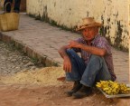Venditore di Banane a Trinidad (Cuba) Venditore di Banane a Trinidad (Cuba)