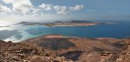 L'isola de La Graciosa, vista dalla zona nord di Lanzarote.
Unione di due scatti fatti con D90 e Sigma 10-20.