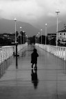 giocando sotto la pioggia giocando sotto la pioggia