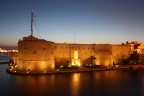 IL CASTELLO ARAGONESE IL CASTELLO ARAGONESE