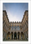 Un semplice cortile.... Un semplice cortile....