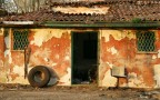 Poca simmetria Poca simmetria