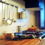 Hasselblad 500C/M
Zeiss planar 2.8/80
Kodak Portra 400
Canon CanonScan 9000f